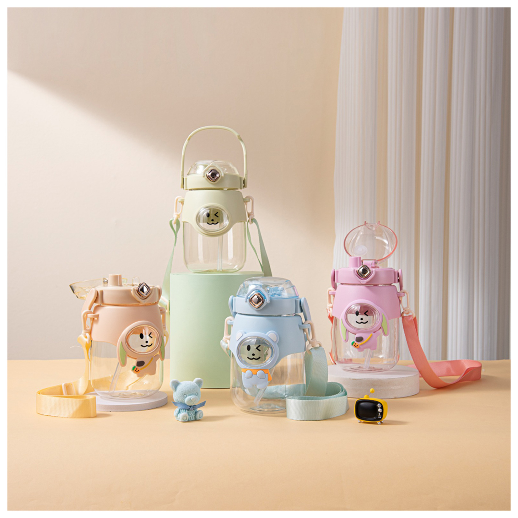 The Bottle Smile Ayıcık Plastik Matara 900 Ml