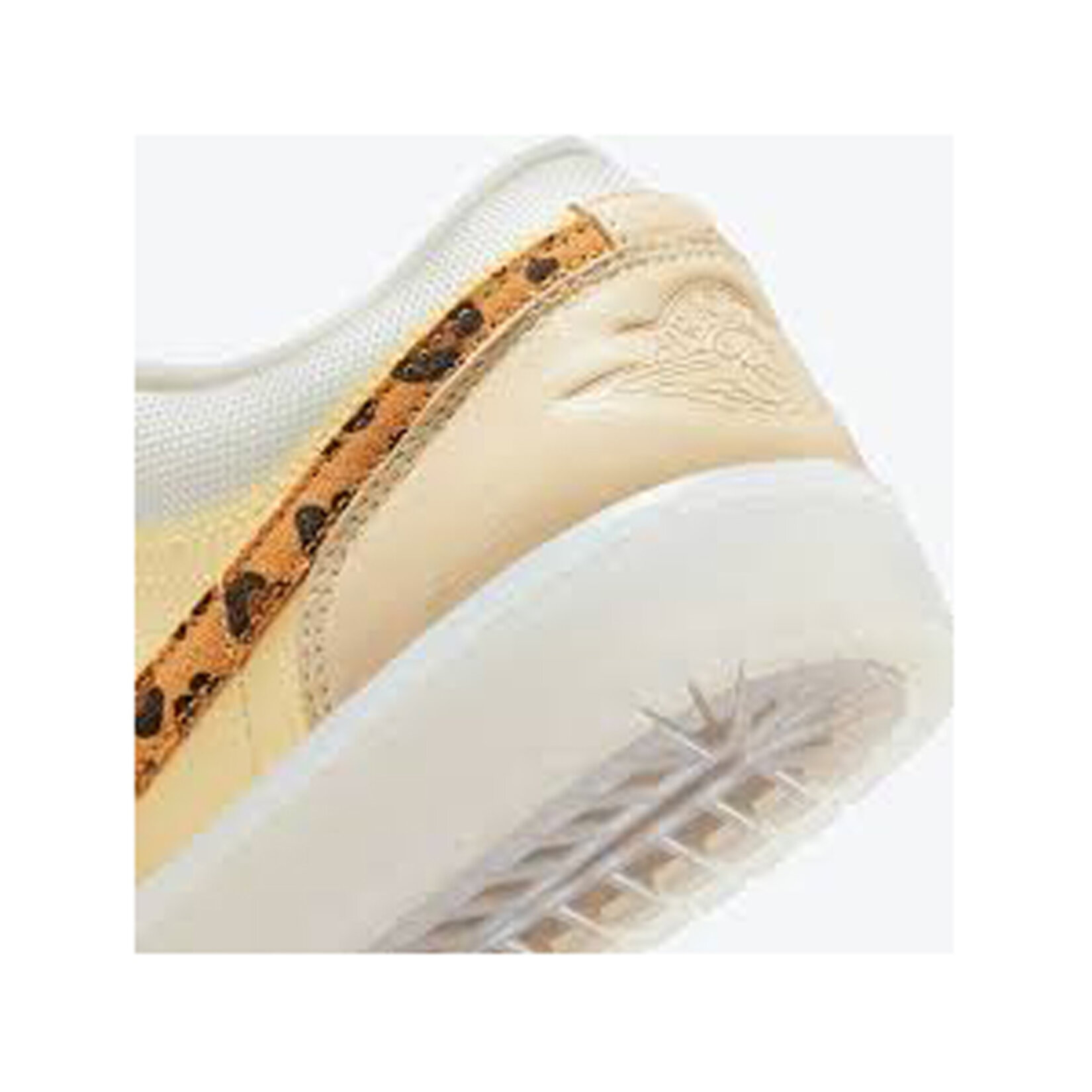 Nike DN6998-700 Kadın Spor Ayakkabı 36.5 - Görsel 3