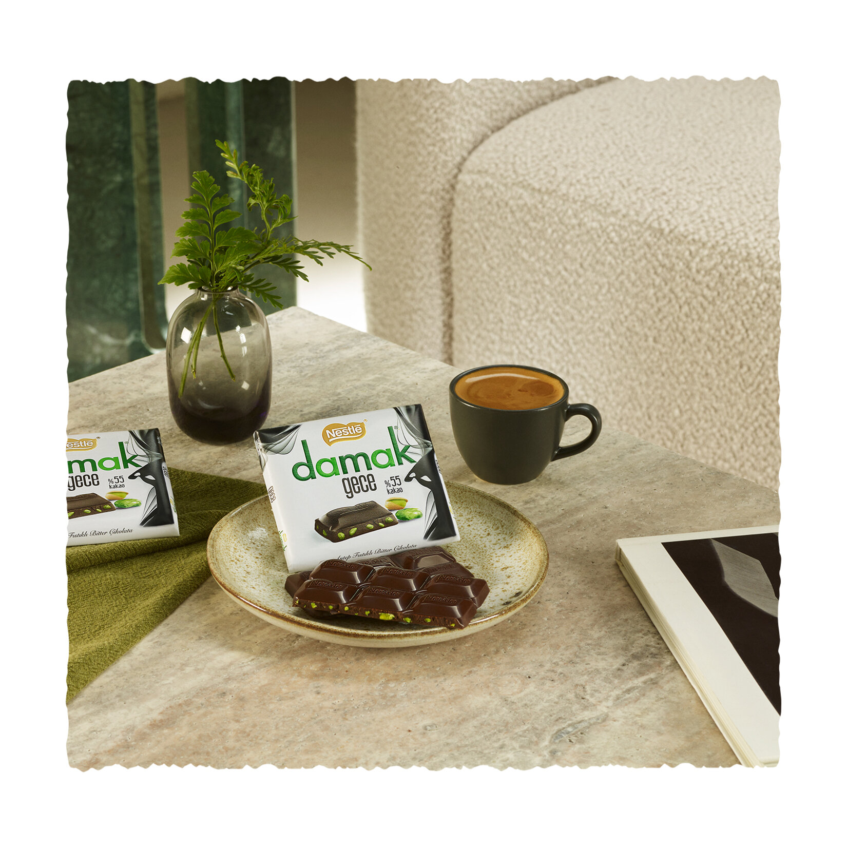 Nestle Damak Gece Antep Fıstıklı Bitter Çikolata 60 G - Görsel 3