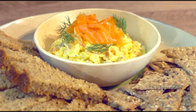 Füme Yumurta Salatası Tarifi