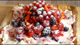 Mascarpone Kremalı Very Berry Tart Tarifi