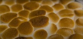 Fırınlanmıs Karamelli Çikolatalı Smore's