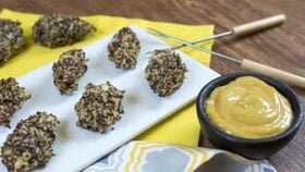 Chialı ve Kinoalı Tavuk Nugget