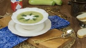 Dereotlu Sakız Kabak Çorbası