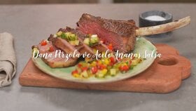 Dana Pirzola ve Acılı Ananas Salsa