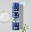 NIVEA MEN Erkek Protect & Care Koruyucu Tıraş Jeli 200 Ml - Görsel 3