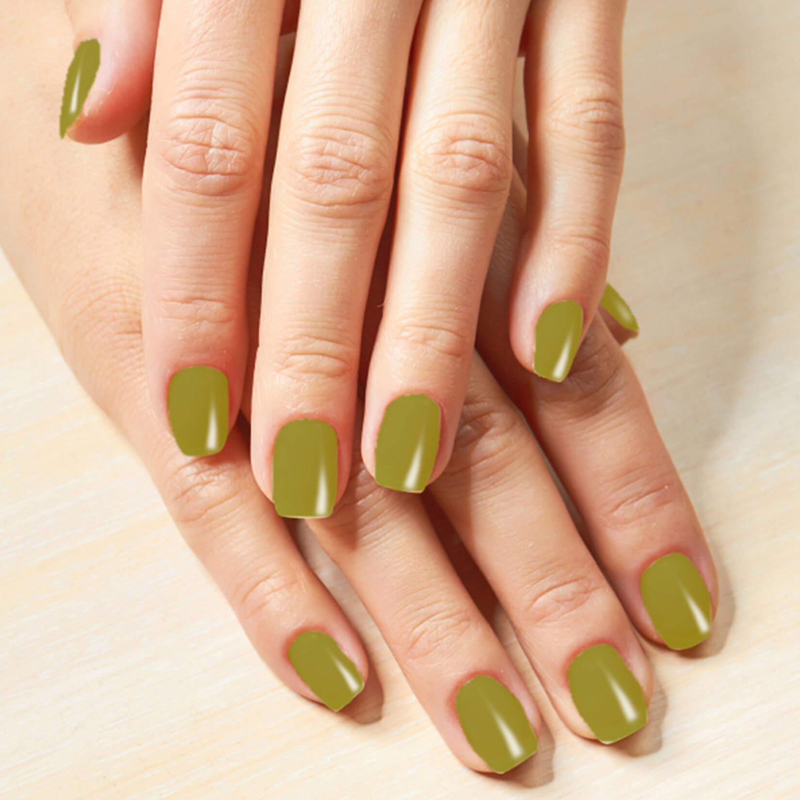 Flormar Full Color Yoğun Renk Veren İnce Yapılı Oje - FC22 Grass Juice - Görsel 4