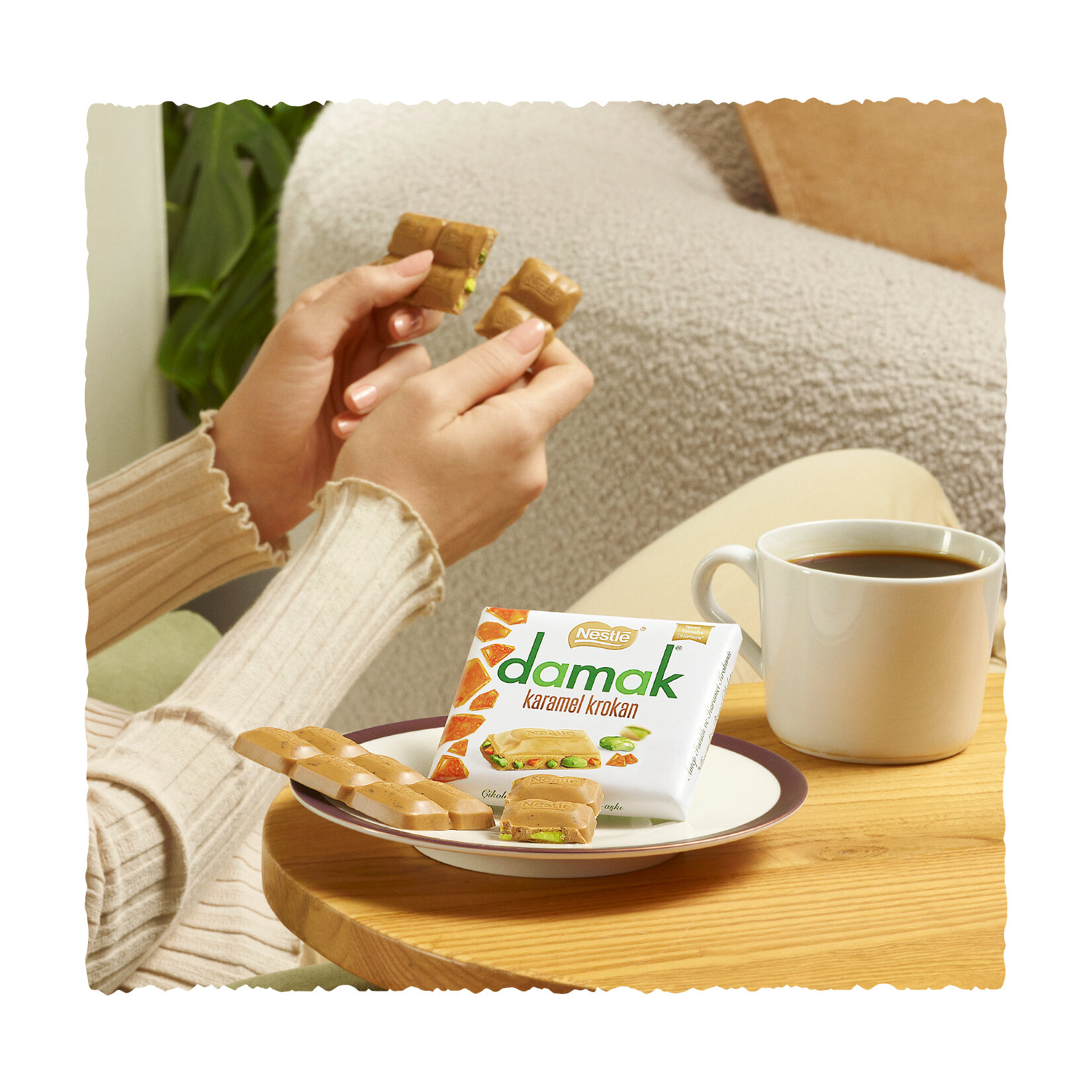 Nestle Damak Karamel Krokan Antep Fıstıklı 60 G - Görsel 4