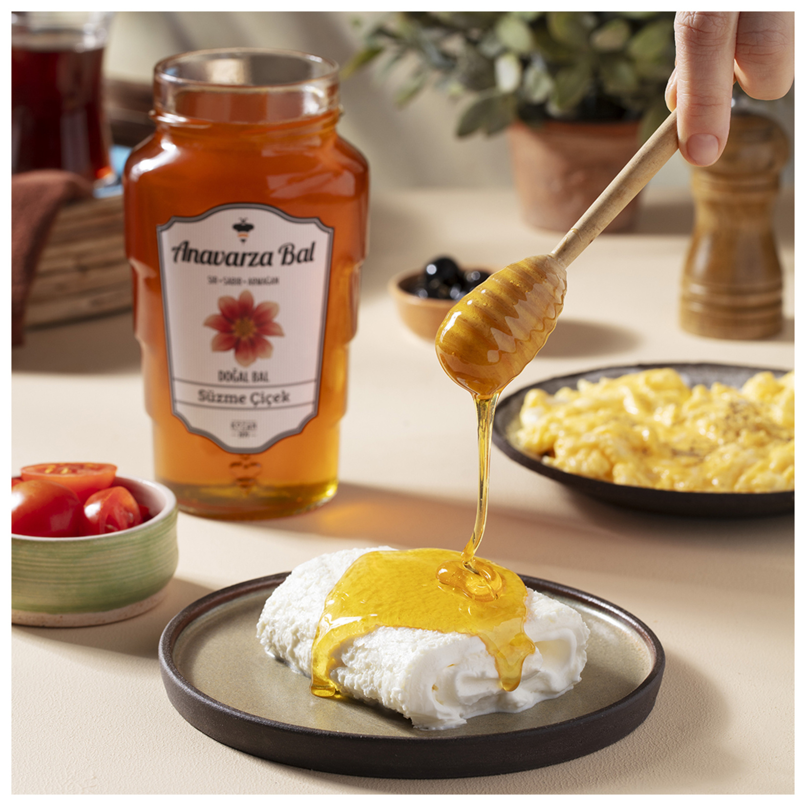 Anavarza Süzme Çiçek Balı 850 G - Görsel 3