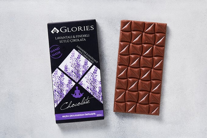 Lavantalı ve Fındıklı Sütlü Çikolata 100 g
