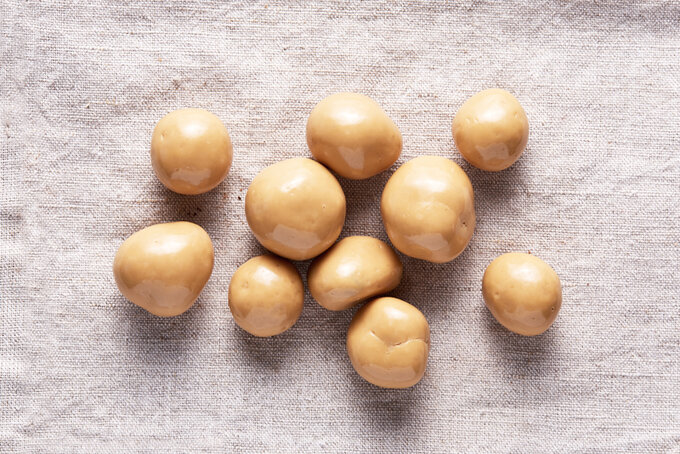 Dolce Karamel Çikolatalı Böğürtlen Draje 80 g