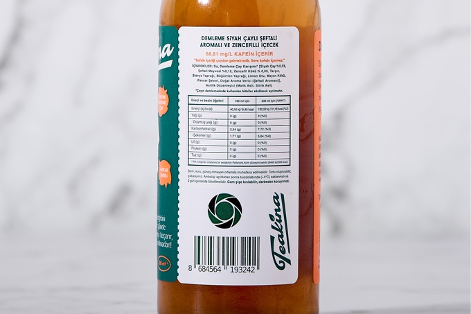 Demleme Siyah Çaylı, Şeftali Aromalı & Zencefilli İçecek (Pancar Şekerli) 330 ml