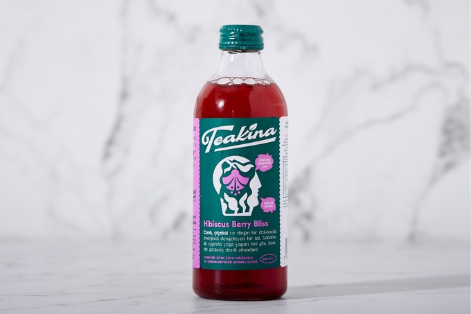 Demleme Siyah Çaylı, Hibiskus & Orman Meyve Aromalı İçecek (Pancar Şekerli) 330 ml