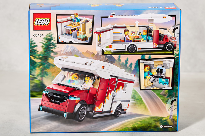 Lego City Tatil Macera Karavanı Oyuncak Araç Seti 6+ Yaş 385 Parça