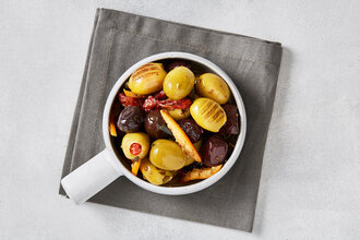 Taze Otlu & Kuru Domatesli Marine Zeytin 200 g