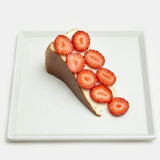 Çilekli Bask Cheesecake görseli
