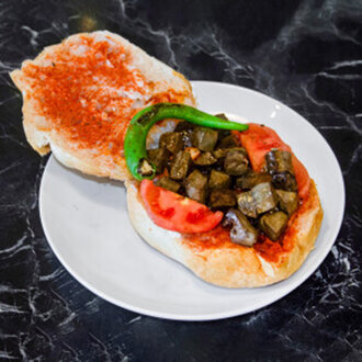 Ekmek Arası Köfteli Ciğerli görseli