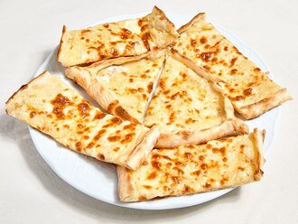 Patatesli Az Kaşarlı Pide (Açık) görseli