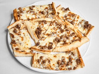 Kavurmalı Kaşarlı Pide (Açık) görseli