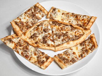 Kıymalı Kaşarlı Pide (Açık) görseli