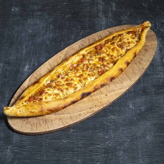 Kuşbaşılı Kaşarlı Pide görseli