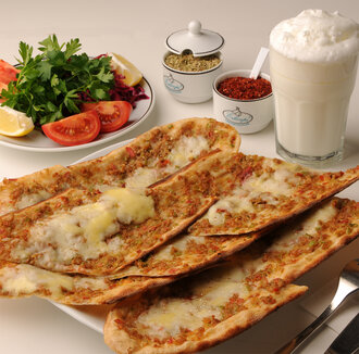 Kıymalı Mevlana Pide görseli