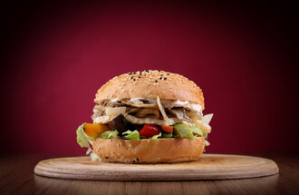 Vegan Garlic Burger görseli