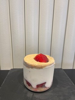 Çilekli Mag görseli