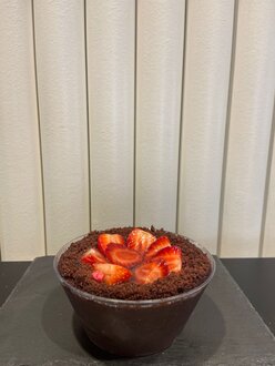 Çilekli Cup görseli