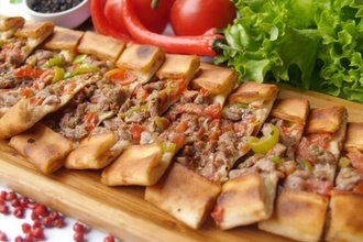 Kuşbaşılı Kaşarlı Pide (Açık) görseli