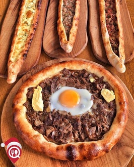 Hellim Peynirli Kavurmalı Kaşarlı Pide (Açık) görseli