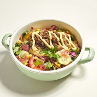 Dana Kavurma Salata (Glutensiz) görseli