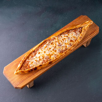 Kıymalı Kaşarlı Pide görseli