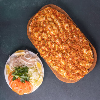 Lahmacun görseli