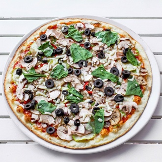 Sebzesi Bol Pizza görseli