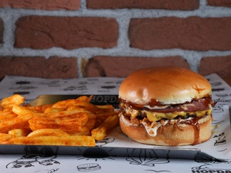 Smokey Bbq Burger görseli