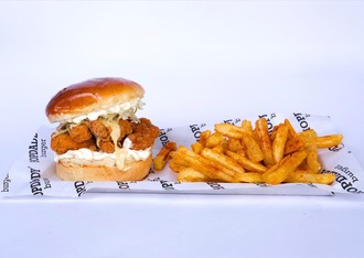 Fried Chicken Burger görseli