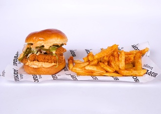 Hot Fried Chicken Burger görseli