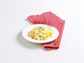 Fettuccine Alfredo görseli