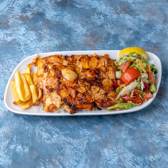 Pilav Üstü Tavuk Döner görseli