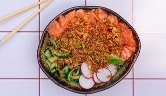 Salmon Dreamin Poke Bowl / Somon Poke Kase görseli