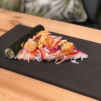 Karides Sushi Pizza Dilimi görseli