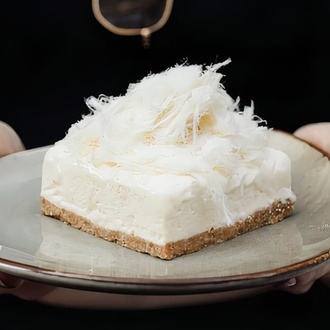 Pişmaniyeli Dondurmalı Cheesecake görseli