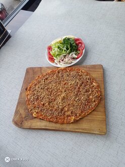 Abat Cevizli Nar Ekşili Lahmacun görseli