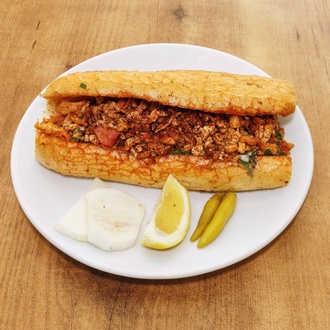 Ekmek Arası Tavuk Tantuni görseli