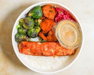 Asian Salmon Bowl görseli