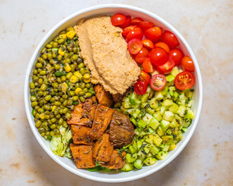 Mediteranean Mung Bowl (Vegan) görseli