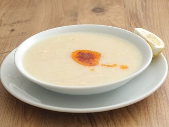 Tavuk Suyu Çorbası görseli