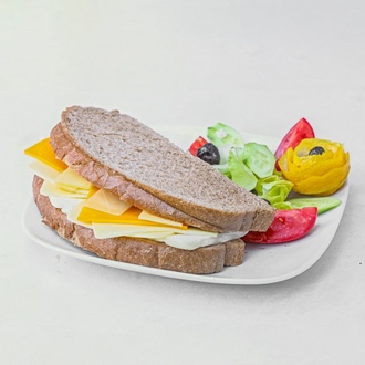 4 Peynirli Tost görseli