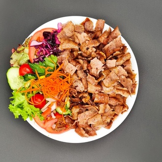 Et Dönerli Salata görseli